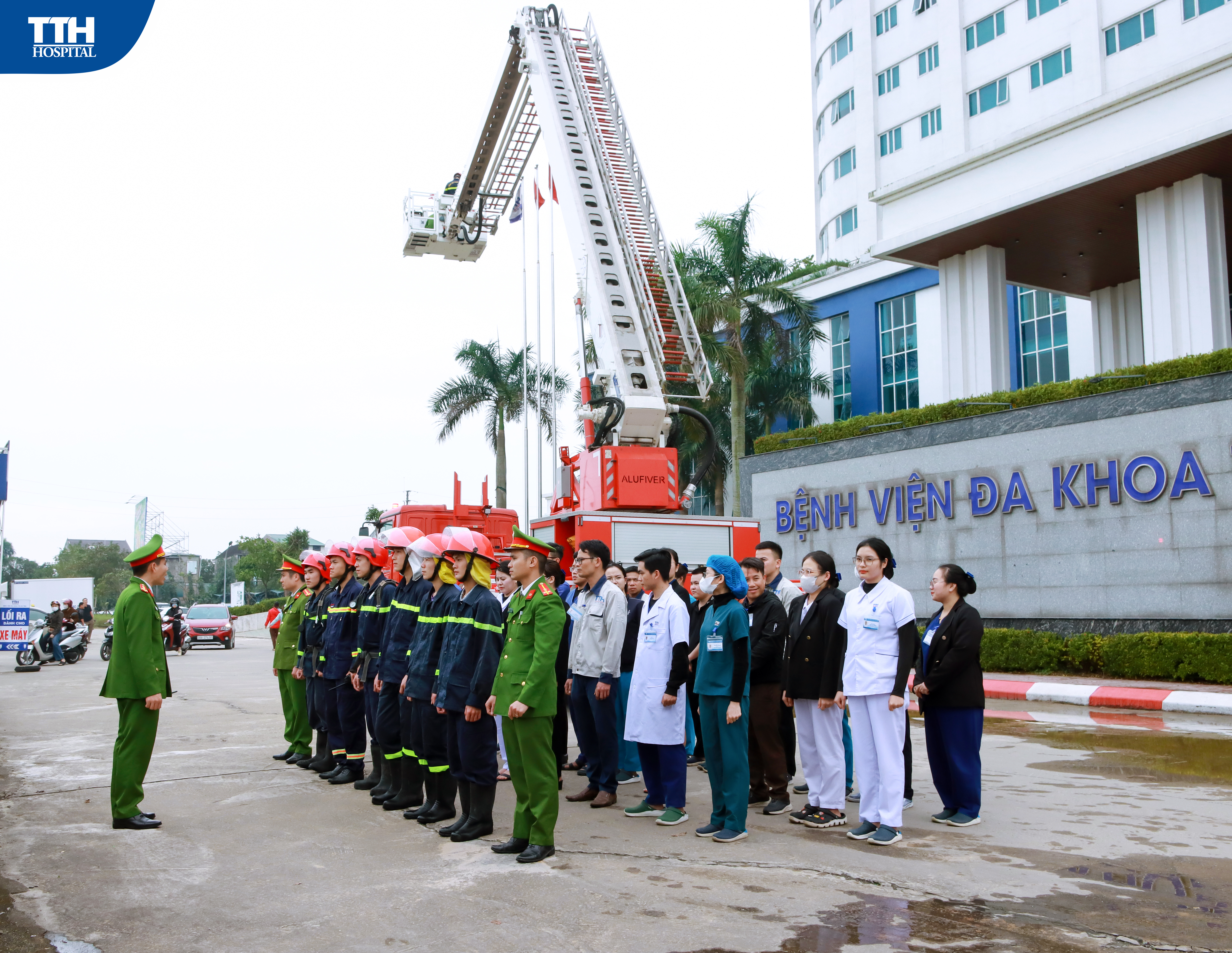 TẬP HUẤN NGHIỆP VỤ VÀ DIỄN TẬP PHÒNG CHÁY CHỮA CHÁY TẠI BỆNH VIỆN ĐA KHOA TTH HÀ TĨNH