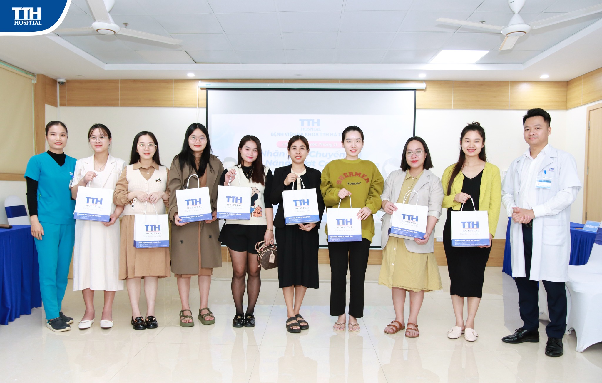 BVĐK TTH HÀ TĨNH TỔ CHỨC THÀNH CÔNG LỚP HỌC TIỀN SẢN MIỄN PHÍ THÁNG 11 - NHẬN BIẾT CHUYỂN DẠ & KỸ NĂNG VƯỢT CẠN AN TOÀN