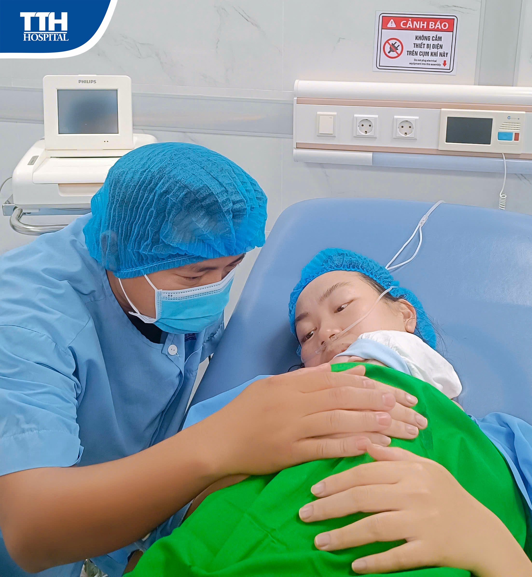 DỊCH VỤ SINH ĐỒNG HÀNH - GIÚP BỐ ĐỒNG HÀNH CÙNG MẸ "VƯỢT CẠN"