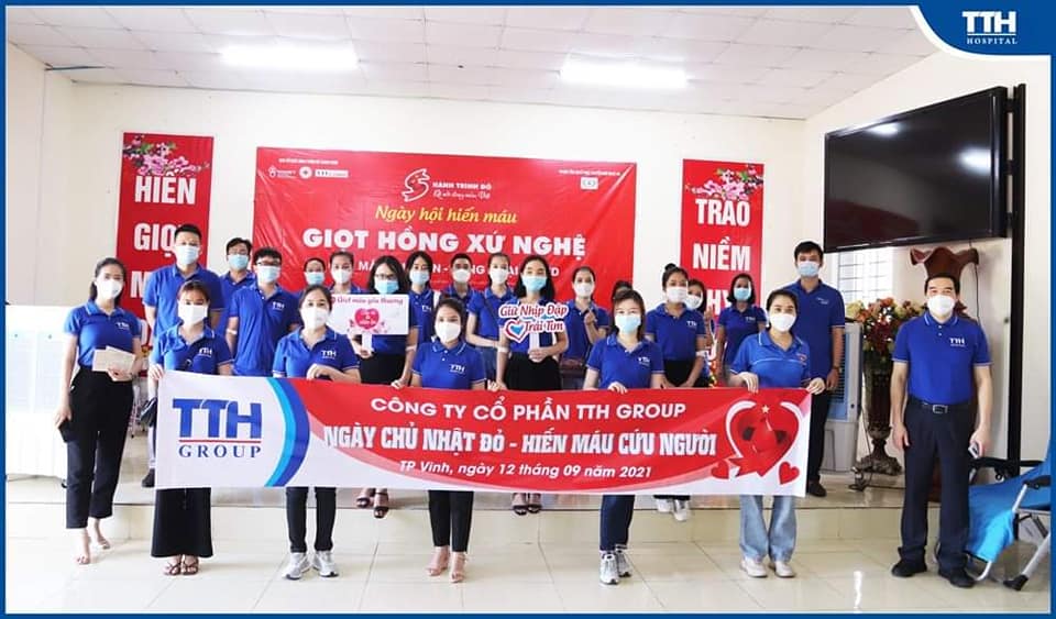 GẦN 100 CÁN BỘ CÔNG TY TTH GROUP HIẾN MÁU VÌ CỘNG ĐỒNG